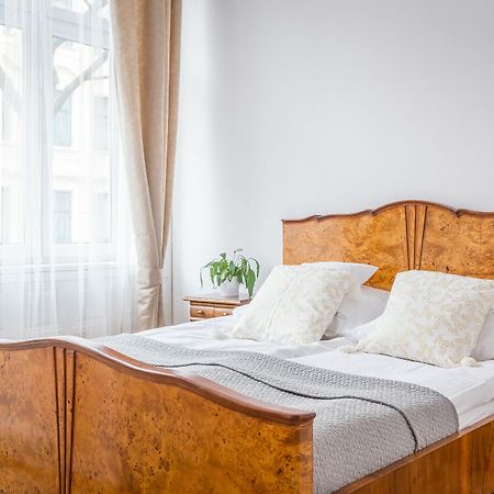 Fragola Budget Apartments & Rooms 克拉科夫 外观 照片