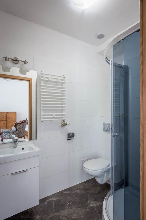 Fragola Budget Apartments & Rooms 克拉科夫 外观 照片