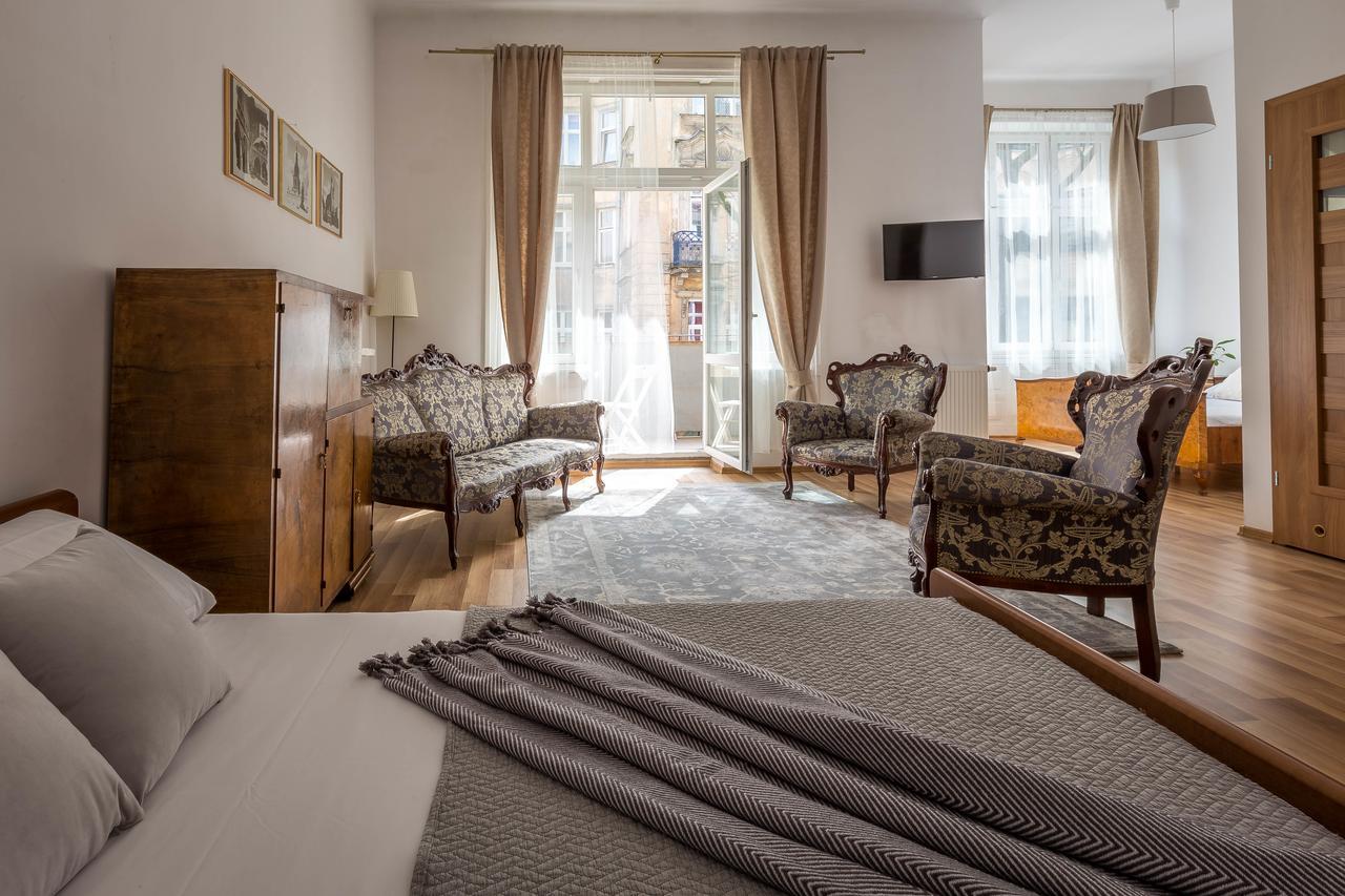 Fragola Budget Apartments & Rooms 克拉科夫 外观 照片