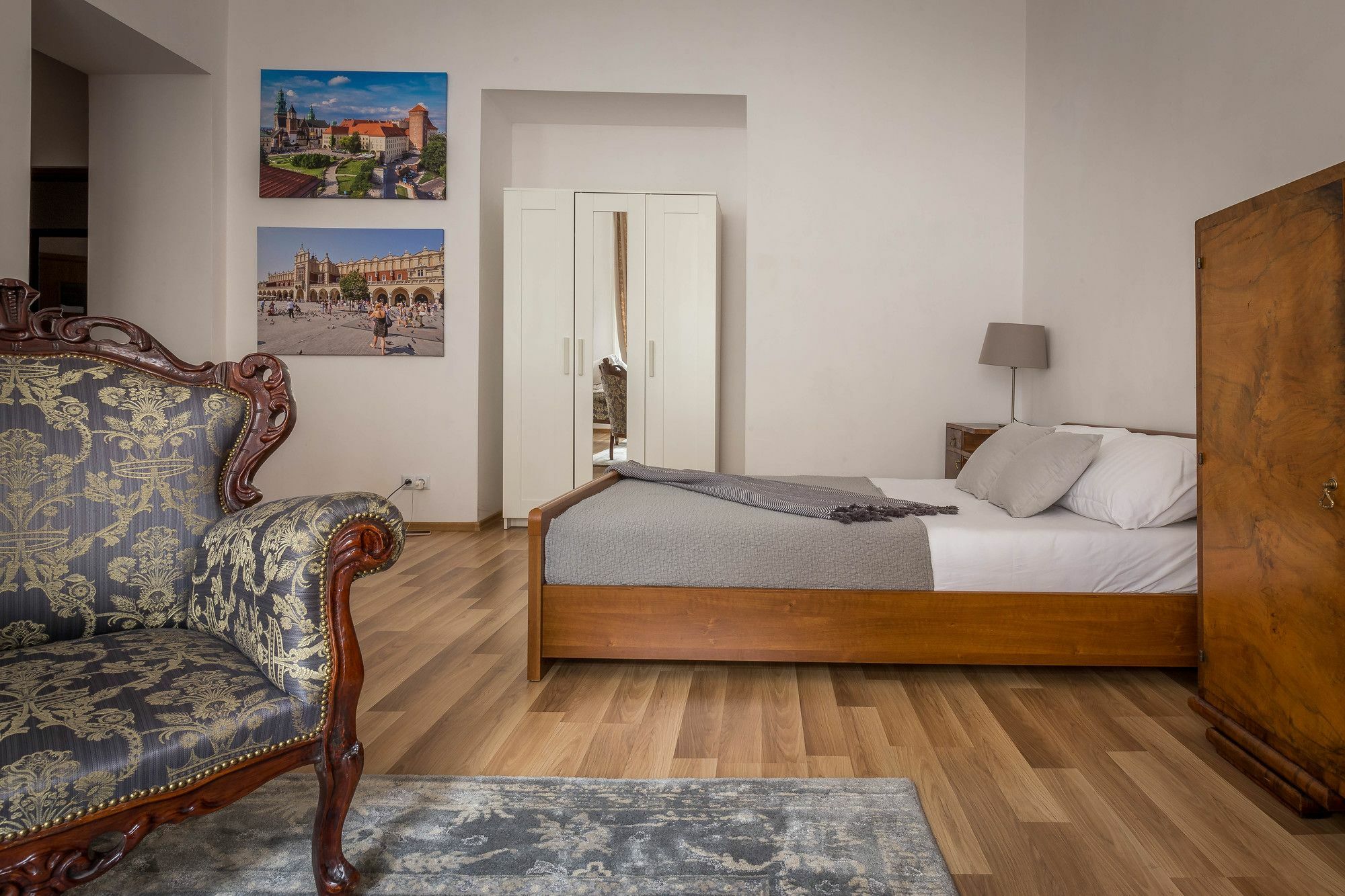 Fragola Budget Apartments & Rooms 克拉科夫 外观 照片